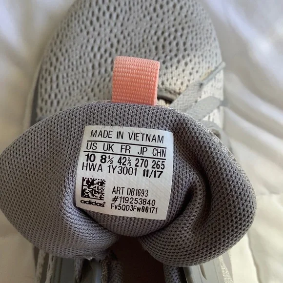 Women Adidas Questar Drive Running Shoes Size 10 Grey Pink Sneakers DB1693 - Picture 5 of 8